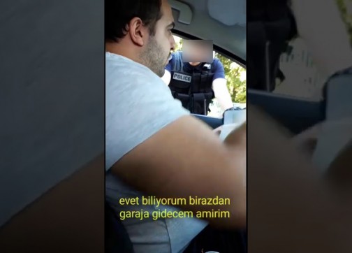 رد صاعق على شرطي فرنسي استفزه (فيديو)