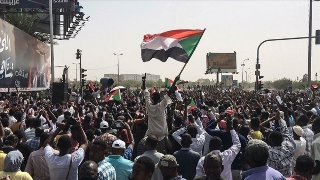 السودان.. نصرة الشريعة يحذر من فرض العلمانية والتطبيع مع إسرائيل