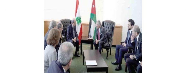 الملك والرئيس اللبناني يؤكدان أهمية تكثيف المساعي لإيجاد حلول سياسية للأزمة السورية