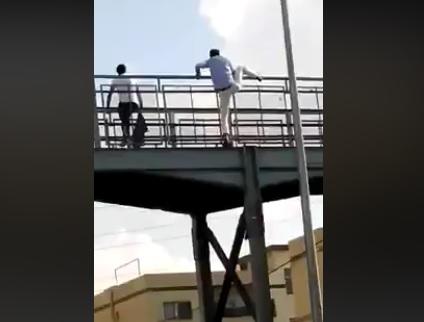 محاولة انتحار شاب في عمان   فيديو