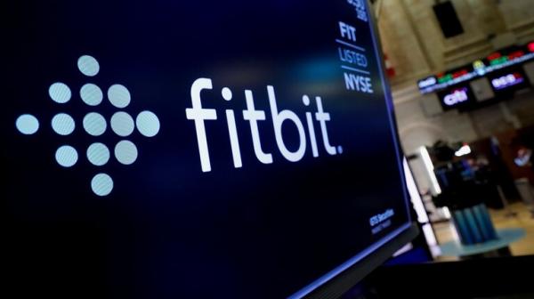 غوغل تتحدى فيسبوك وتشتري Fitbit