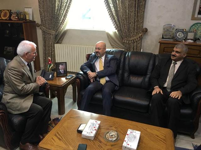 وزير التعليم العالي توق يلتقي السفير العراقي الجديد في عمان