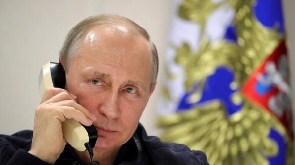 بوتين لا يستخدم الهواتف الذكية