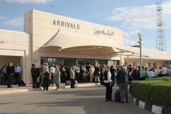مطار العقبة تعامل مع 2500 مغادر قبل تعليق الرحلات الجوية