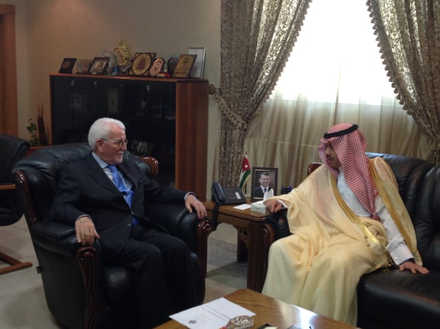 وزير التعليم العالي توق يتلقي السفير السعودي في عمان