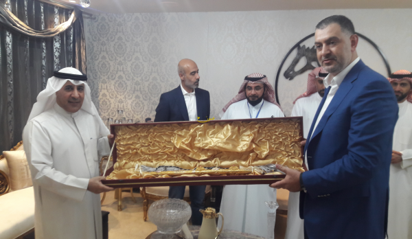 البطاينة يقيم دعوة عشاء للسفير الكويتي
