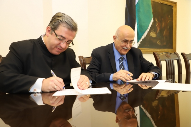 الجامعة الأميركية ومدارس البطريركية اللاتينية توقعان اتفاقية تعاون جديدة‎