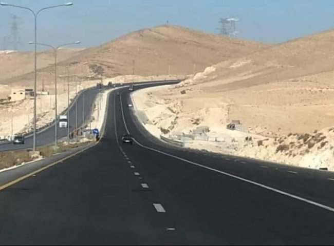 الأشغال: إنجاز 98 من مشروع الطريق الصحراوي