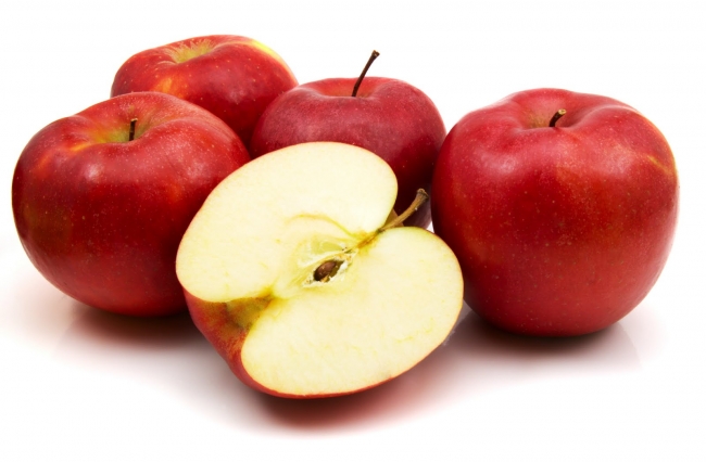 فوائد تناول التفاح يوميا