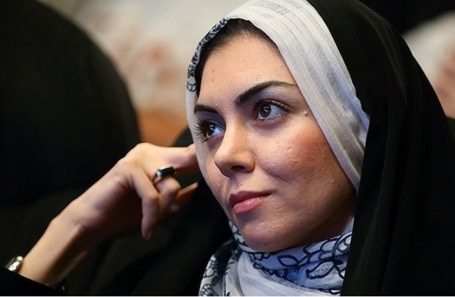 وفاة مذيعة إيرانية داخل شقتها وحديث عن انتحارها