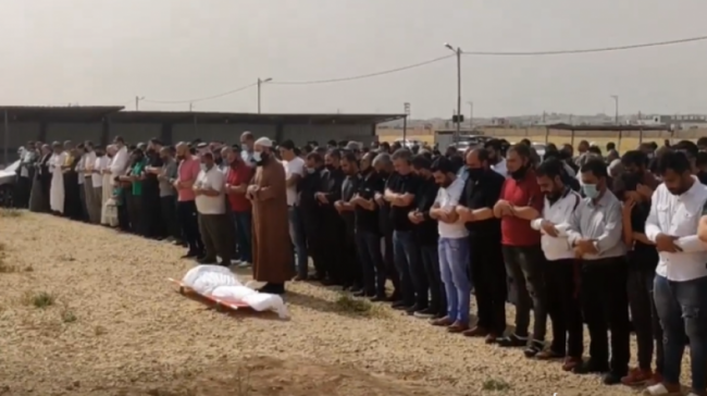 الأردنيون يشيعون جثمان الفنان متعب الصقار إلى مثواه الأخير في لواء الرمثا