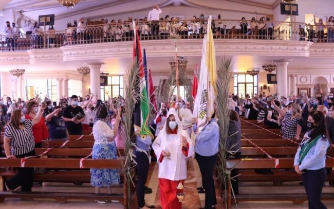 بالفيديو والصور : المسيحيون في الاردن يحتفلون بعيد الفصح  المجيد ... والقلعة نيوز  تهنيء