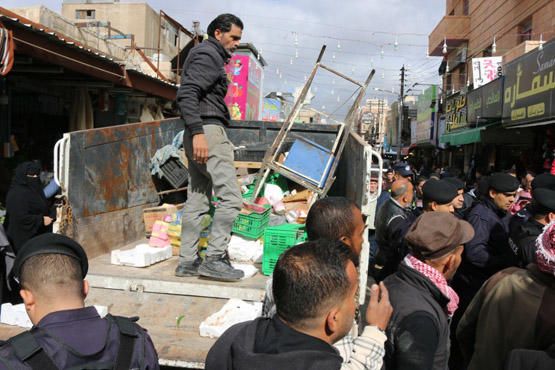 عاجل : الأمانة تلغي دائرة الضبط العشوائي وتكف يد موظفين عن العمل