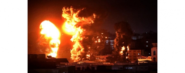 طائرات الاحتلال الإسرائيلي تشن أكثر من 100 غارة عنيفة على غزة