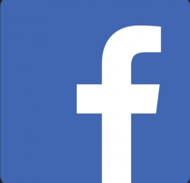 تقييم فيسبوك ينخفض على app store