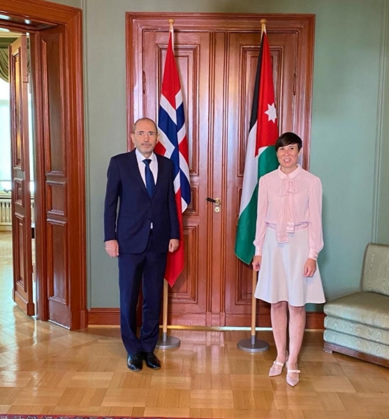 الصفدي يلتقي وزيرة خارجية النرويج