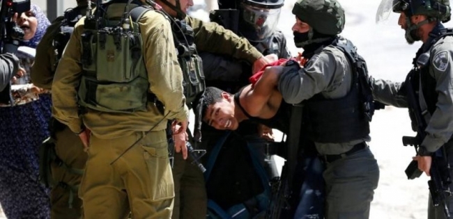 الاحتلال يعتقل 15 فلسطينيا من الضفة بينهم قيادي في حماس