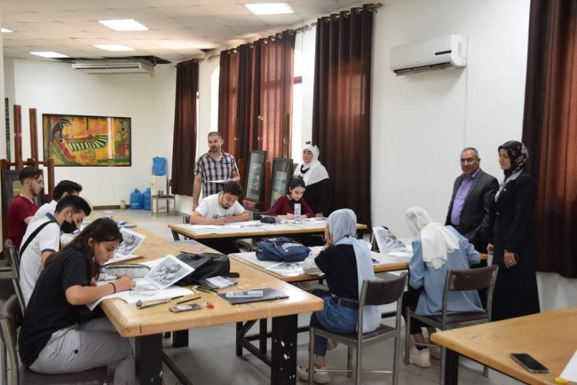 أنهت دائرة النشاط الثقافي والفني في عمادة شؤون الطلبة بالجامعة الهاشمية