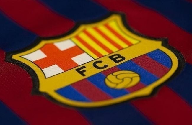 برشلونة يقدّم تشافي للجماهير ووسائل الإعلام