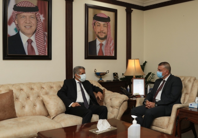 وزير الداخلية يلتقي أمين عام مجلس وزراء الداخلية العرب