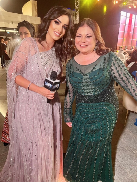 الإعلامية كريستينا عياد  نجمة في سماء دبي بتغطيتها مهرجان الضيافة