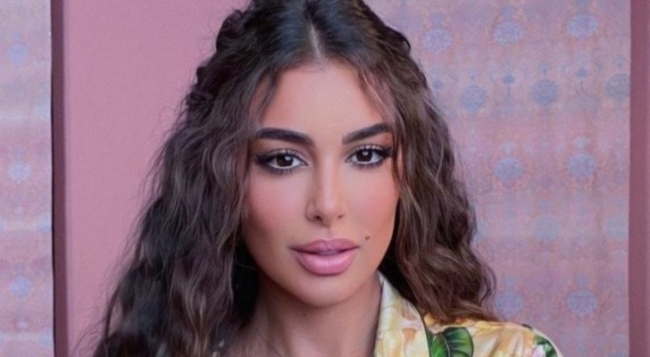 والد الممثلة المصرية  ياسمين صبري يهاجمها  بعنف ... فماذا قال لها ؟