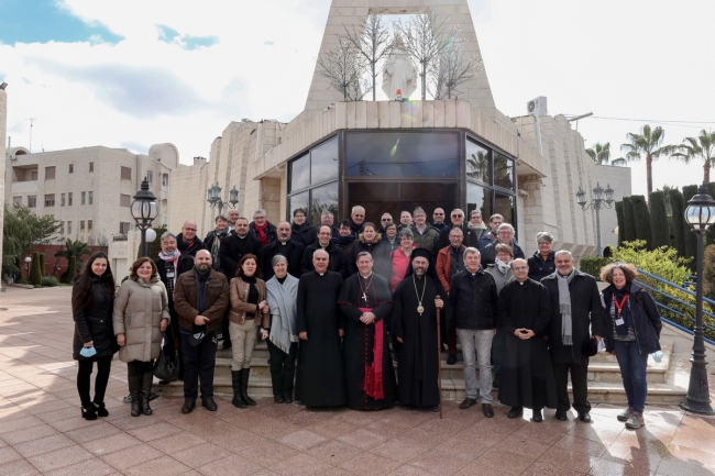 مدراء الحج المسيحي في فرنسا يختتمون جولتهم في الأردن