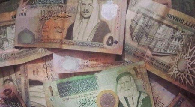 الرواشدة يحذّر من رفع أسعار الفائدة بالأردن