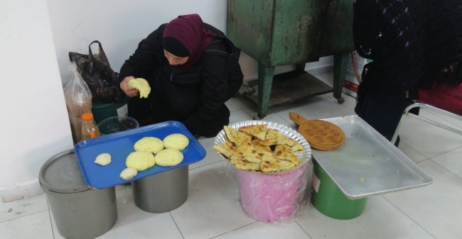 إفتتاح بازار ست الحبايب بمناسبة عيد الام في الرصيفة