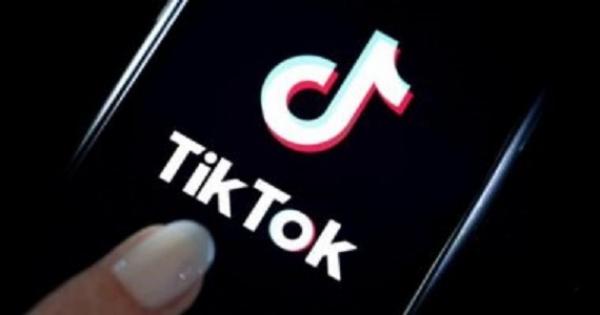 TikTok تختبر زر