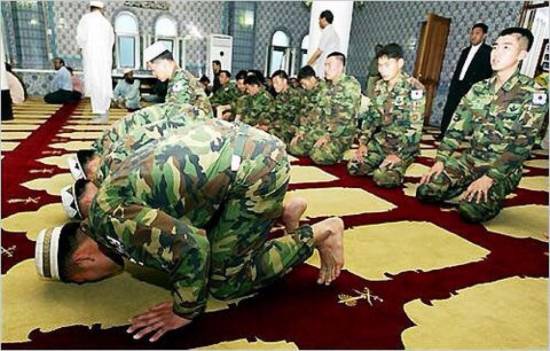 مشاهد خيالية لانتشار الاسلام في كوريا الجنوبية!