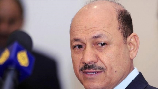 رئيس مجلس القيادة الرئاسي اليمني يصل السعودية