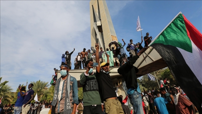أطباء السودان مقتل متظاهرين اثنين في أم درمان