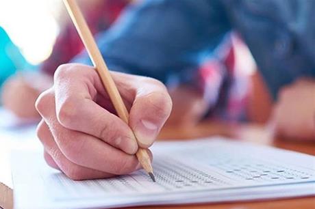 لجنة التعليم النيابية تؤيد تغليظ العقوبات بحق متجاوزي امتحان التوجيهي