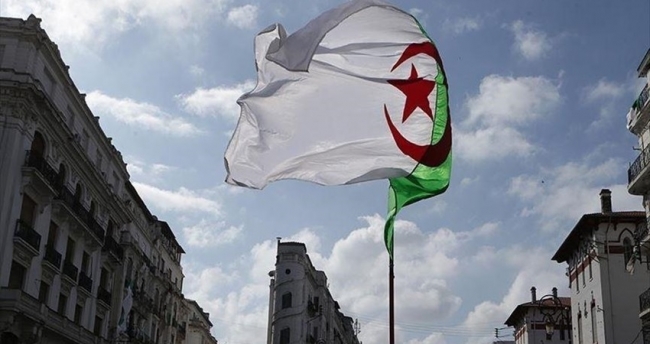 الجزائر..عشرات القتلى والجرحى في حادث سير في بوطويل