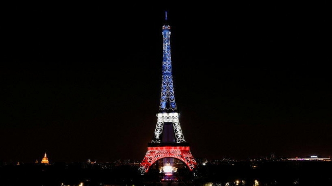 الظلام يهدد باريس