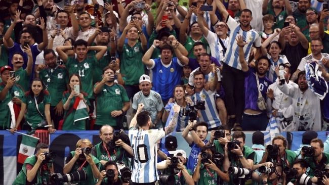جماهير الأرجنتين والمكسيك تحطم رقما قياسيا في أحد ملاعب قطر