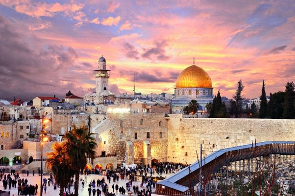 القدس عاصمة روحية لأتباع الديانات