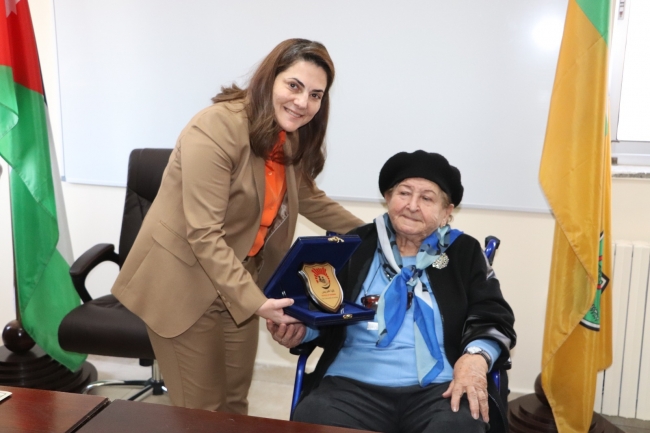 السيدة هيفاء البشير ضيفة على سلسلة لقاءات حكاية خريج في تمريض الأردنية