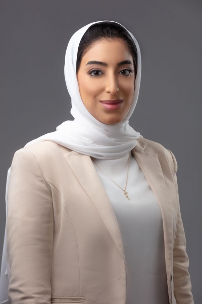 وزيرة السياحة البحرينية تؤكد الحرص على دمج الكوادر الوطنية في القطاع السياحي..
