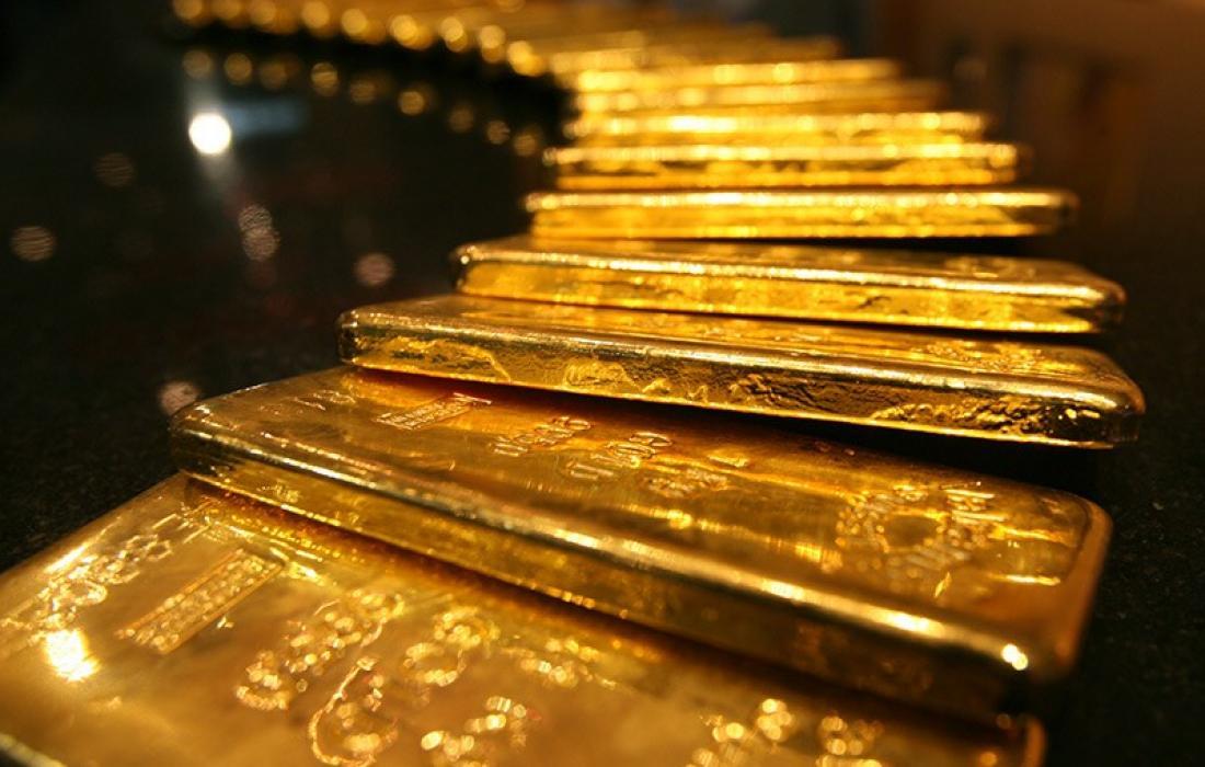 الذهب يعزز مكاسبه فوق 2000 دولار