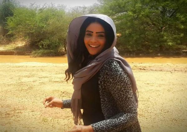 بسقوط قذيفة على منزلها .. وفاة فنانة سودانية