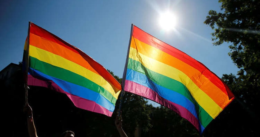 وزيرة فرنسية تدعو لمعاقبة لاعبين رفضوا المشاركة في فعالية للمثليين