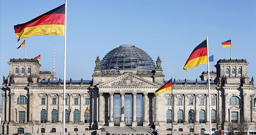 ألمانيا.. محاكمة 5 أشخاص بتهمة التخطيط لخطف وزير والإطاحة بالحكومة