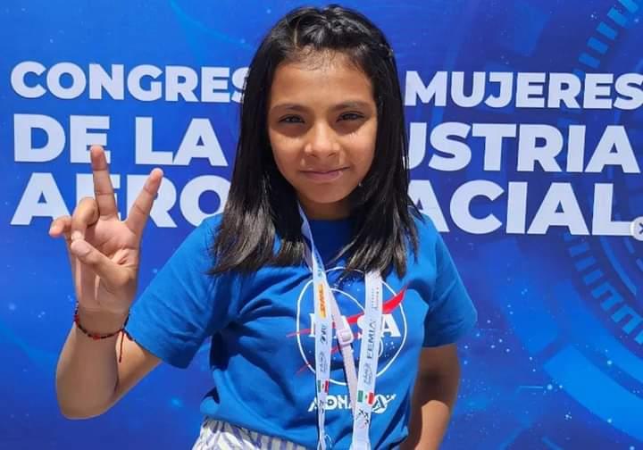 طفلة مكسيكية تتغلب على التنمر بذكاء «أينشتاين»