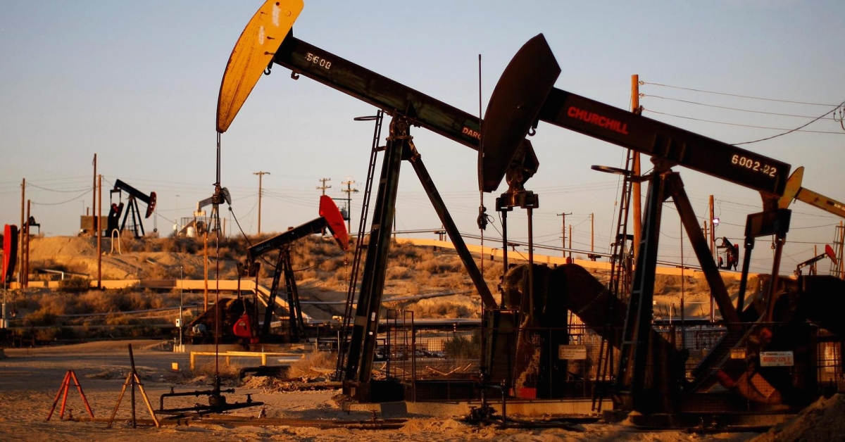 تراجع أسعار النفط في ظل ارتفاع المخزونات الأميركية