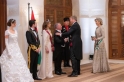 السفارة الهولندية تشارك بوسم الزفاف الملكي