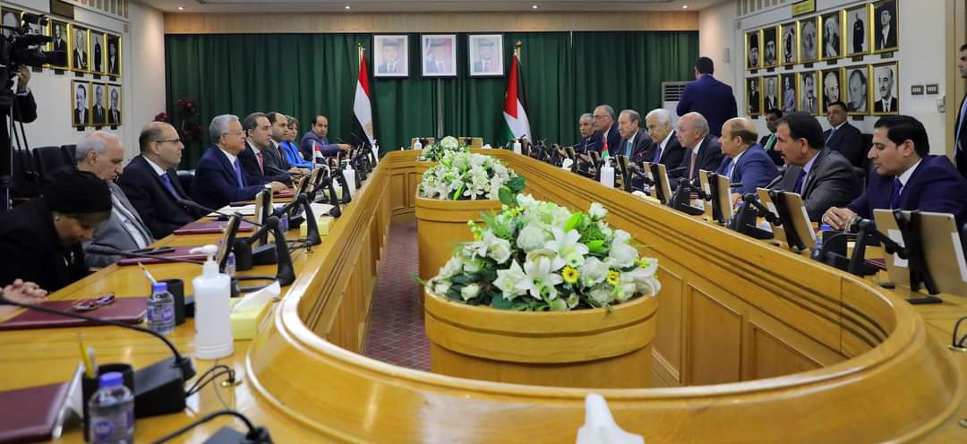 الفايز يجري مباحثات مع رئيس مجلس النواب المصري