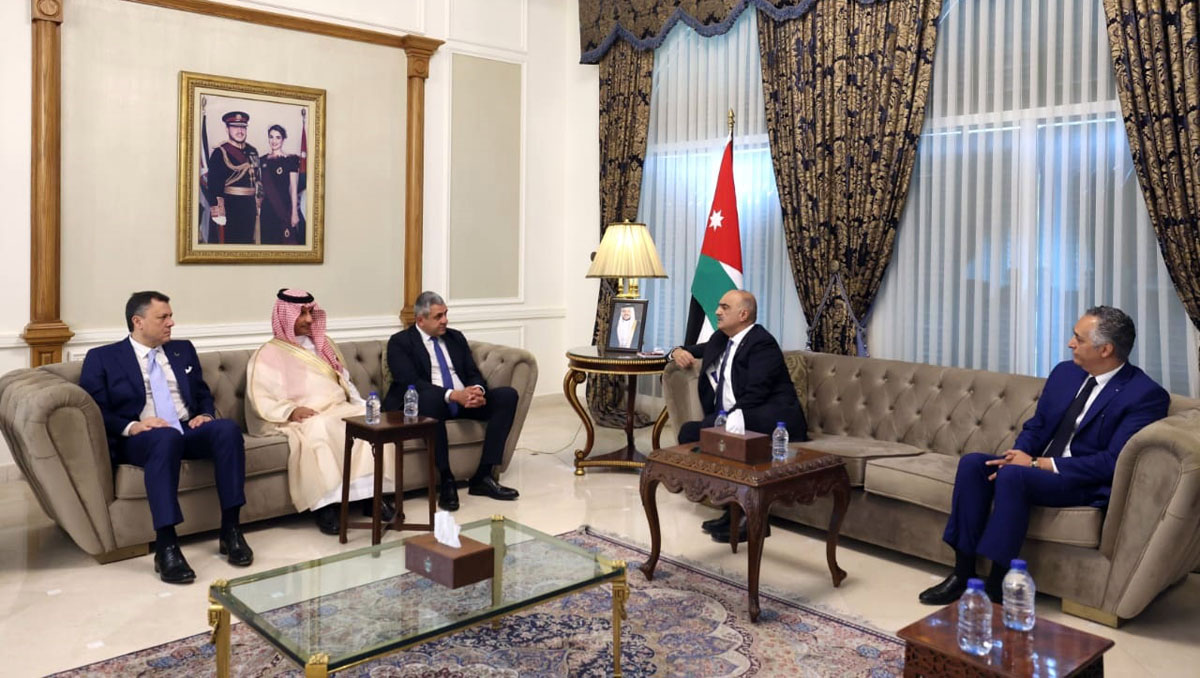 رئيس الوزراء يستقبل عددا من وزراء السياحة العرب وأمين عام منظمة السياحة العالمية
