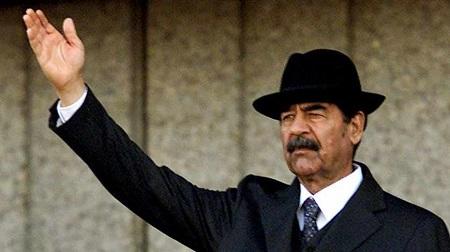 شاهد صورة جديدة لصدام حسين قبل تنفيذ الحكم